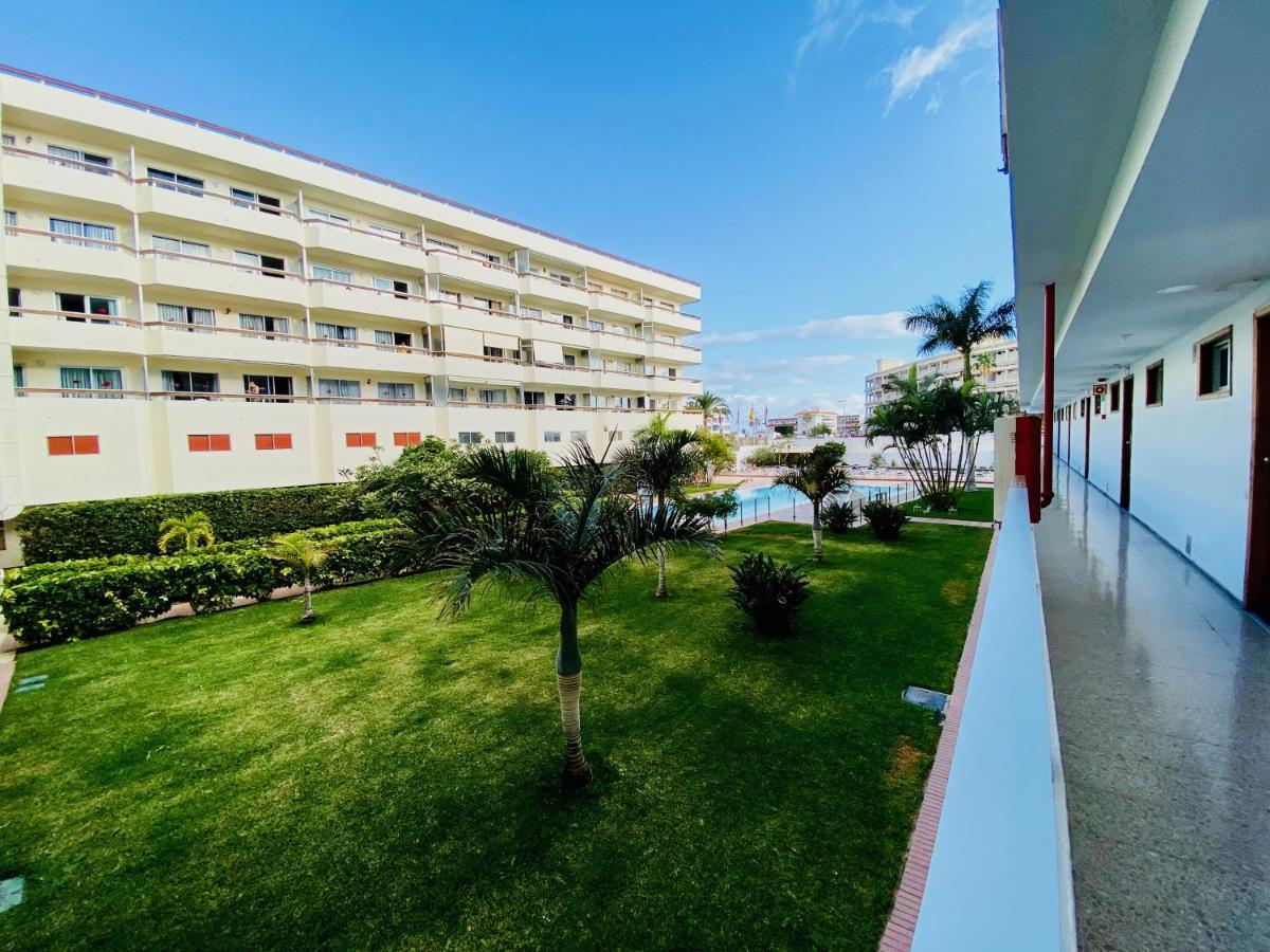 Orange And White Apartment In Yumbo San Bartolomé Exterior foto