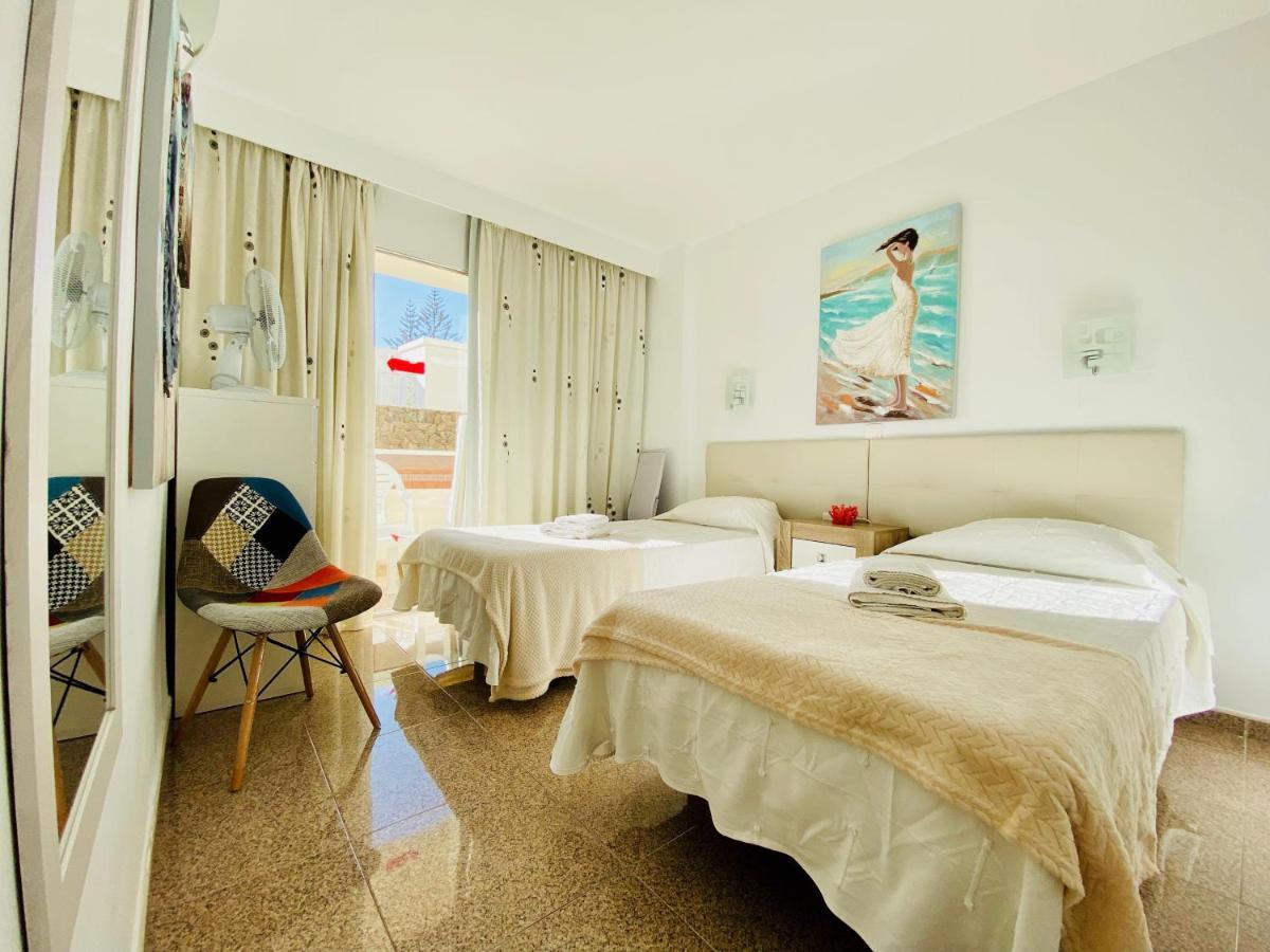 Orange And White Apartment In Yumbo San Bartolomé Exterior foto